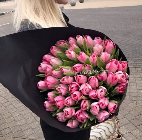 Ramo de 50 tulipanes (10 Mayo)